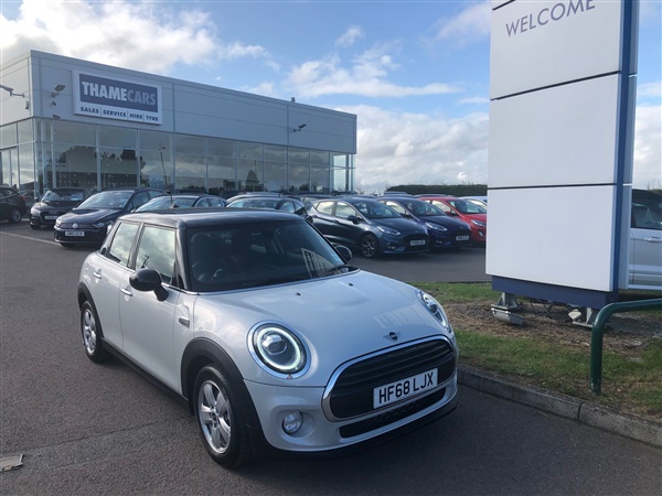 Mini Hatch 1.5 Cooper Classic II 5dr With Apple Car Play,