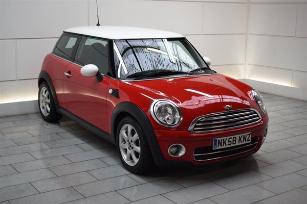 Mini Hatch 1.6 Cooper D Auto [CHILI PACK]