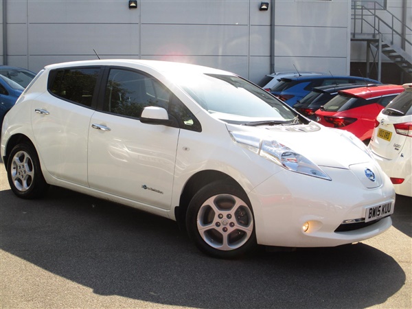 Nissan Leaf 80kW Acenta 24kWh 5dr Auto GO ELECTRIC AND SAVE