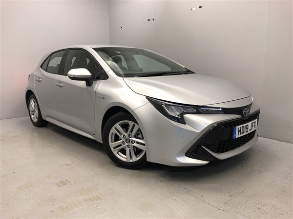 Toyota Corolla 1.8 VVT-i Hybrid Icon Tech 5dr CVT