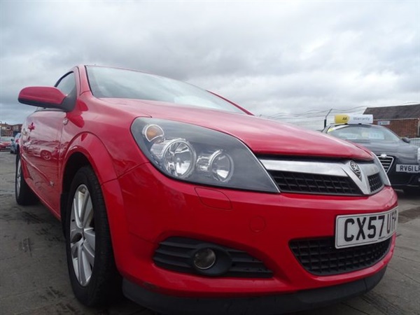 Vauxhall Astra 1.6 SXI 3d 115 BHP LOW INSURANCE AND TAX