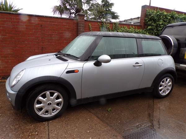 Mini Hatch 1.6 Cooper 3dr Only  miles