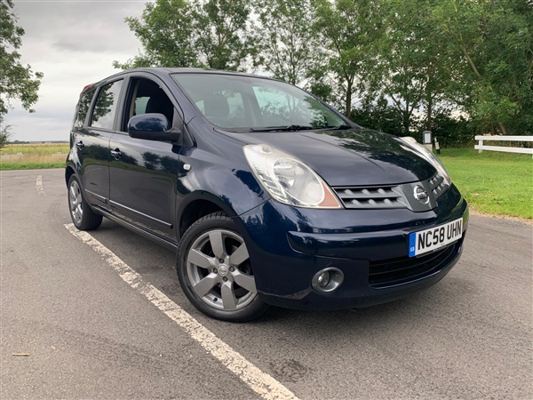 Nissan Note 1.6 Tekna 5dr