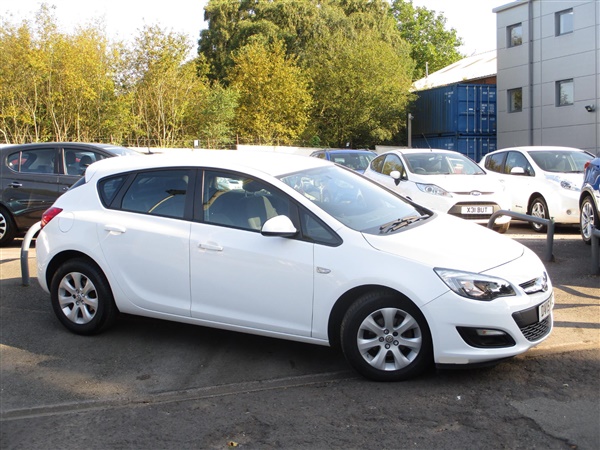 Vauxhall Astra 1.6i 16V Design 5dr