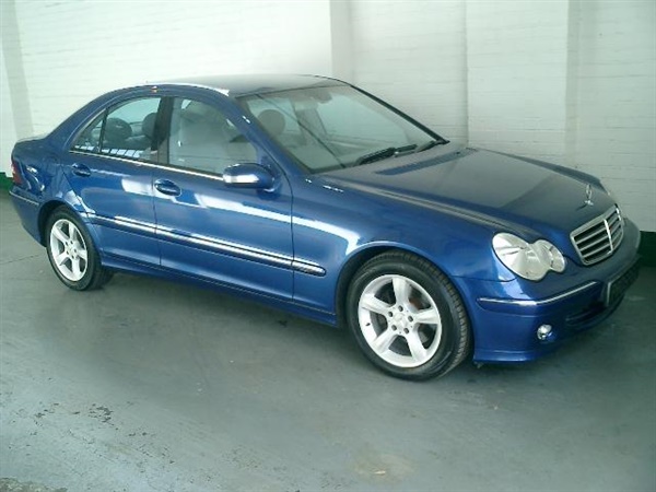 Mercedes-Benz C Class C200 CDI Avantgarde SE 4dr Automatic