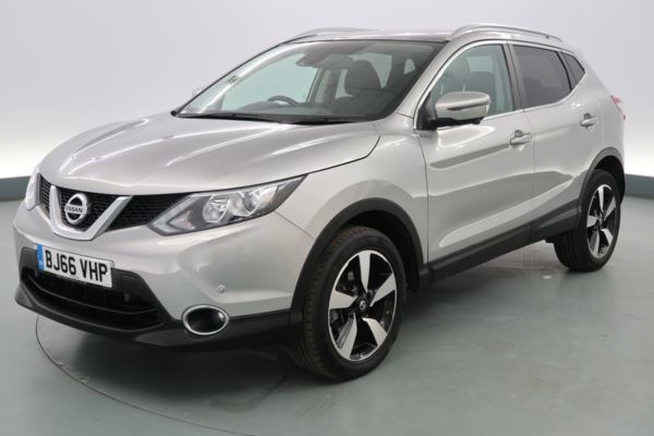 Nissan Qashqai 1.5 dCi N-Connecta 5dr - DAB/CD/AUX/USB/SD -