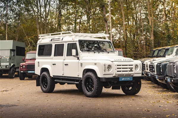 Land Rover Defender Twisted 110 Station Wagon