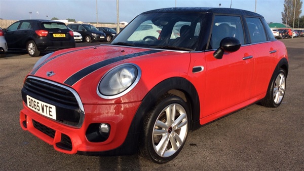 Mini Hatch 1.5 Cooper [Sport Pack]