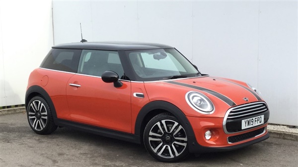 Mini Hatch 1.5 Cooper Exclusive II 3dr [Comfort Pack]