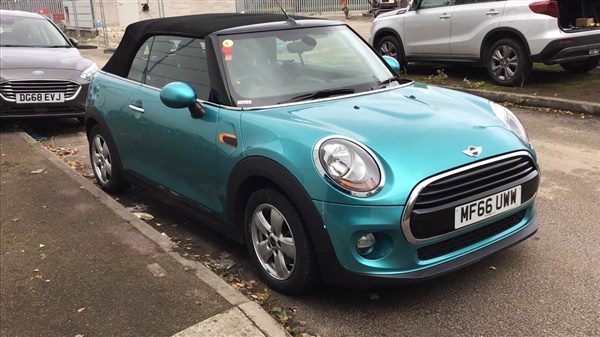 Mini Convertible 1.5 Cooper 2dr