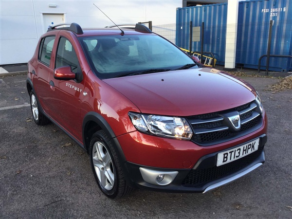 Dacia Sandero Stepway 1.5 dCi Laureate Hatchback 5dr Diesel