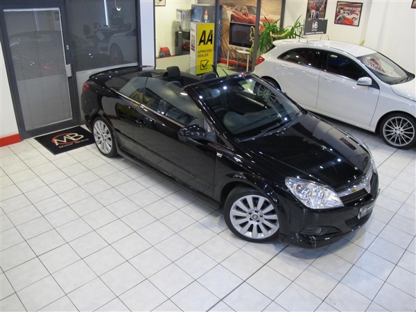 Vauxhall Astra 1.8 VVT Exclusiv Black 2dr *0% FINANCE