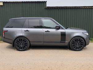 Land Rover Range Rover  in London | Friday-Ad