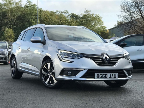 Renault Megane 1.3 TCe Iconic Sport Tourer 5dr Petrol (s/s)