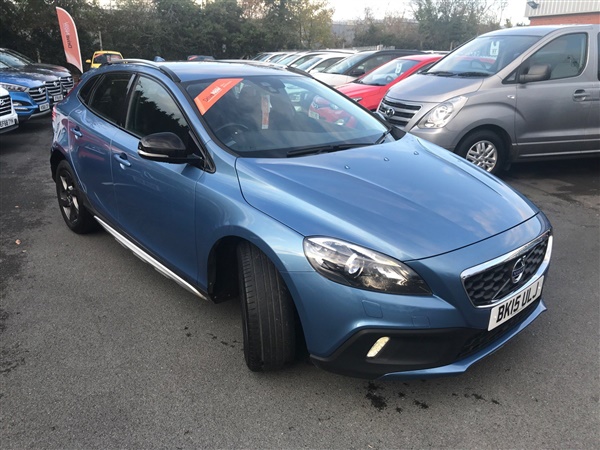 Volvo V D2 Lux Cross Country (s/s) 5dr