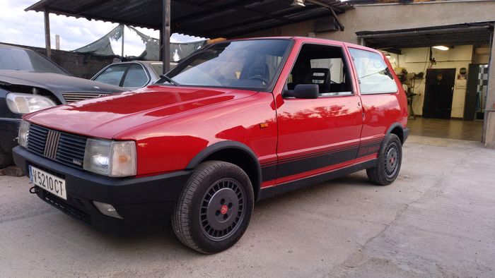 Fiat - Uno Turbo - 