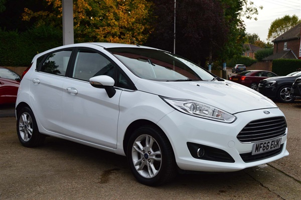 Ford Fiesta 1.0 T EcoBoost Zetec (s/s) 5dr