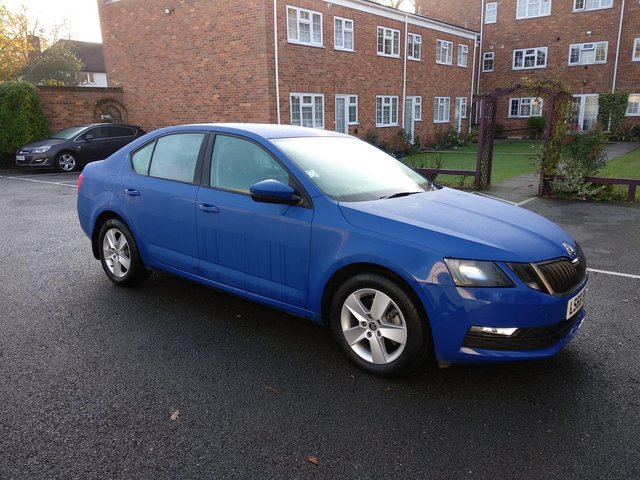 SKODA Octavia BLUE low mileage under warranty