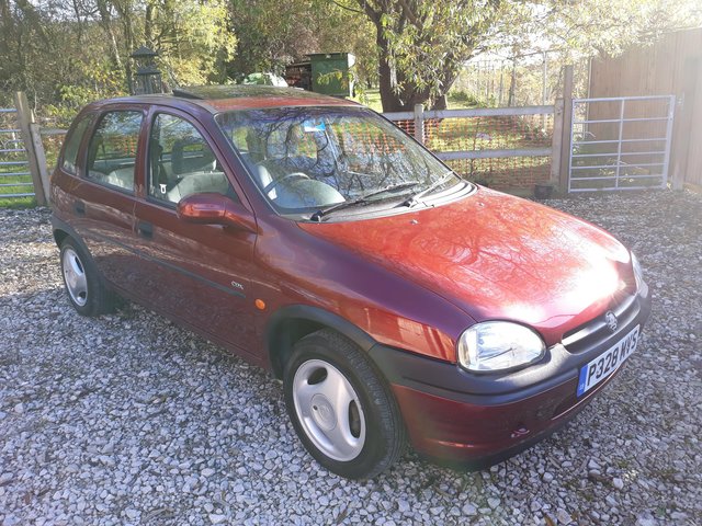 VAUXHALL CORSA B CDX 1.4 LOW MILES