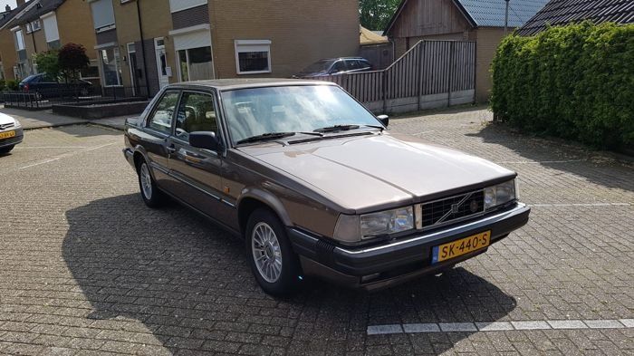 Volvo - 780 Bertone 2.8coupé- 