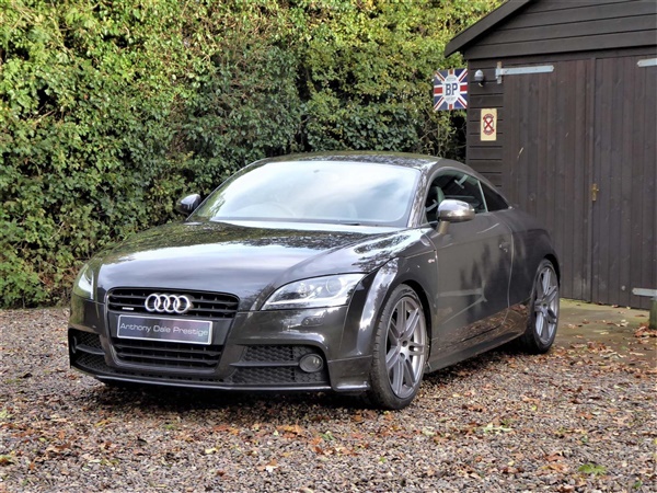 Audi TT 2.0 TD Black Edition 2dr