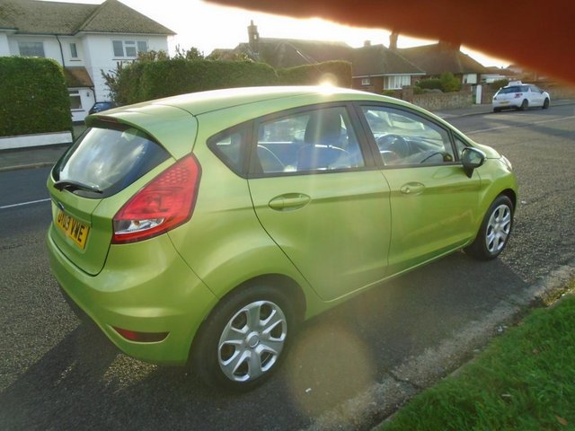 New shape FORD FIESTA 1.4 STYLE 