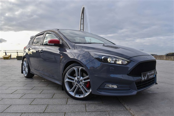 Ford Focus 2.0T EcoBoost ST-3 (s/s) 5dr