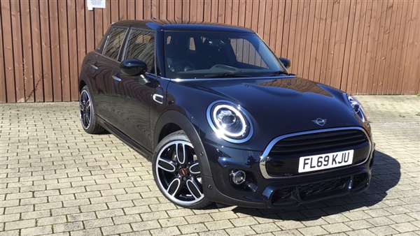 Mini Hatch 1.5 Cooper Sport II 5dr [Comfort/Nav Pack]