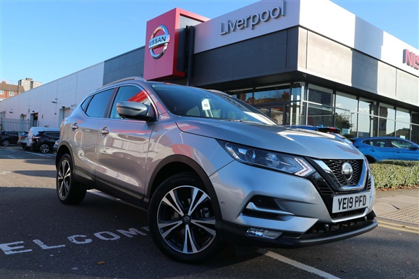 Nissan Qashqai 1.5 dCi N-Connecta SUV 5dr Diesel (s/s) (115