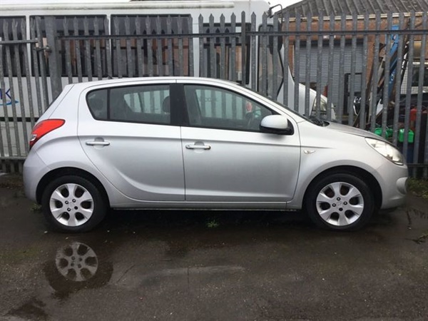 Hyundai I COMFORT 5d 77 BHP