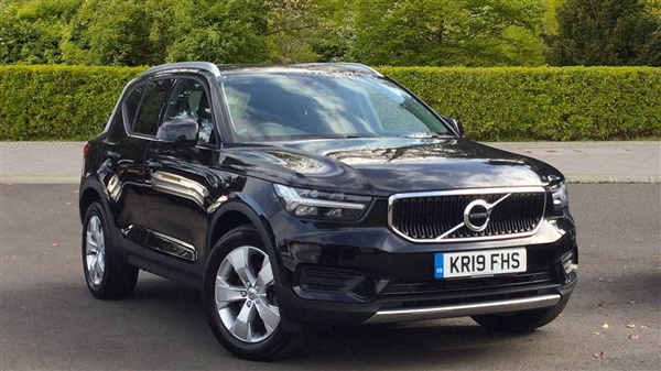 Volvo XC40 D3 AWD Momentum(Winter with HSW & Convenience