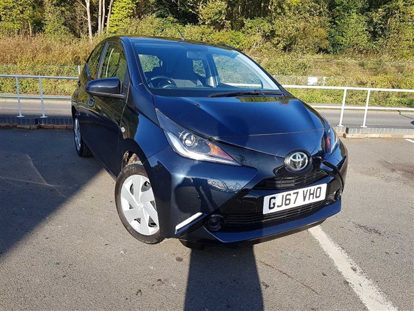 Toyota Aygo Aygo x-play 5dr x-shift x-touch Auto