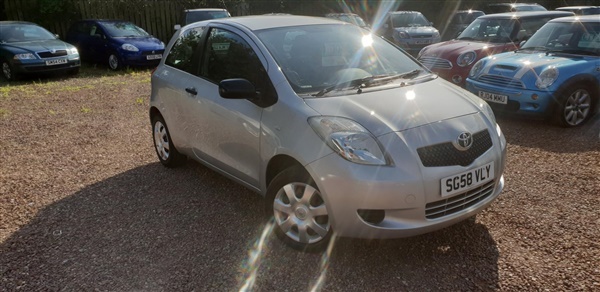 Toyota Yaris 1.0 VVT-i T2 3dr