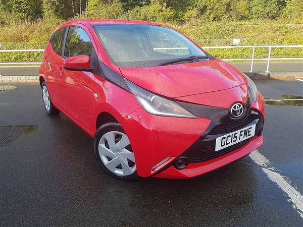 Toyota Aygo Aygo x-play 5dr 1.0 man x-touch