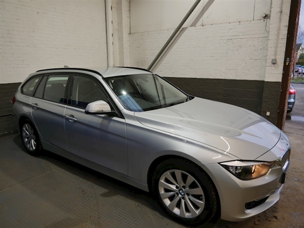 BMW 3 Series 3 Series 320I Modern Touring Estate 2.0 Manual