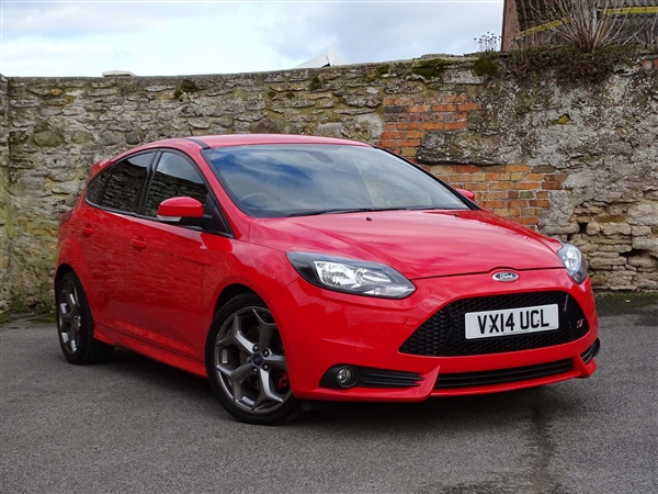 Ford Focus 2.0 T ST-2 5dr