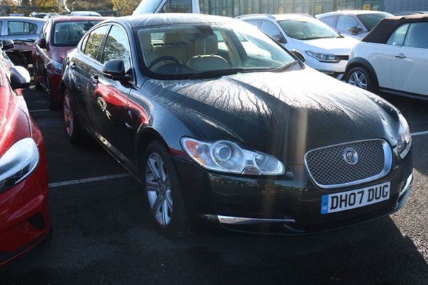 Jaguar XF 3.0 V6 LUXURY 4d AUTO 240 BHP