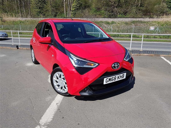 Toyota Aygo Aygo x-play 5dr Automatic