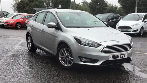 Ford Focus 1.5 TDCi 120 Zetec Navigation 5dr