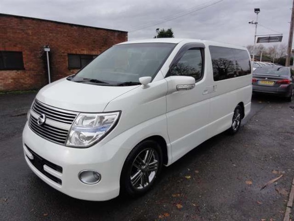 Nissan Elgrand HIGHWAY STAR FRESH IMPORT SERIES 3 Auto