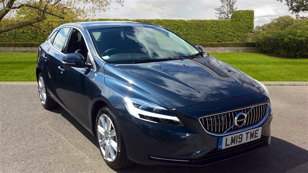 Volvo V40 (Winter Pack, Park Assist, Sensus Satellite