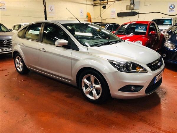 Ford Focus 1.6 Zetec 5dr Auto