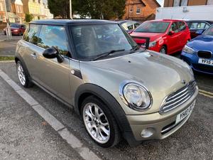 Mini Hatch  in St. Leonards-On-Sea | Friday-Ad