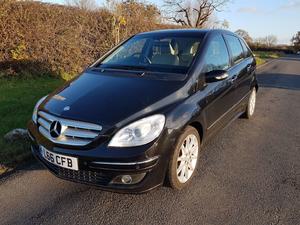 Mercedes-Benz B Class  in Horley | Friday-Ad
