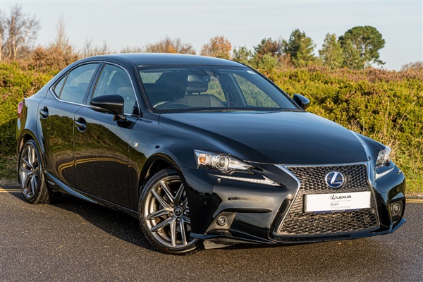 Lexus IS 300h F-Sport 4dr CVT Auto