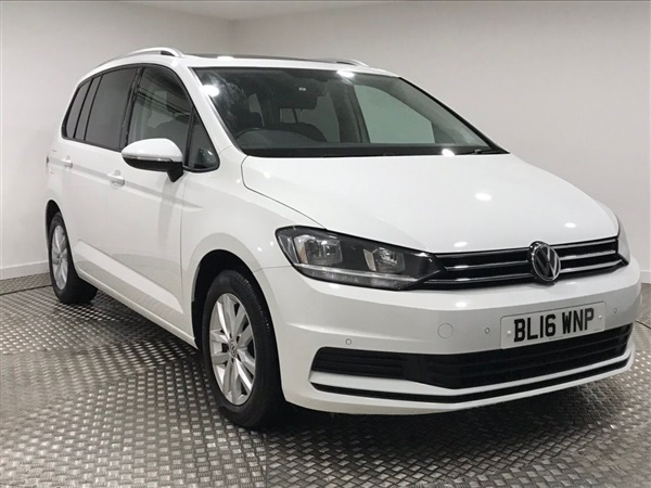 Volkswagen Touran 1.6 TDI BlueMotion Tech SE Family DSG