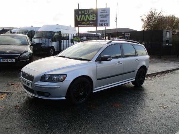 Volvo V D SPORT 5DR - AIR CON - HEATED SEATS - CRUISE
