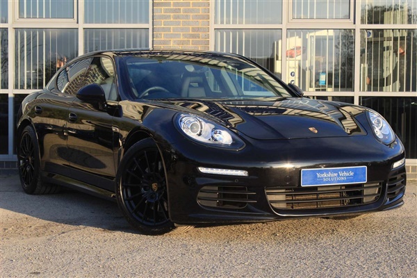 Porsche Panamera 3.0 TD V6 Hatchback 5dr Diesel Tiptronic