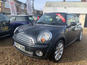 Mini Cooper  in Ryde | Friday-Ad