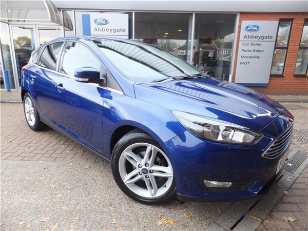 Ford Focus 1.5 TDCi 120 Zetec Navigation 5dr